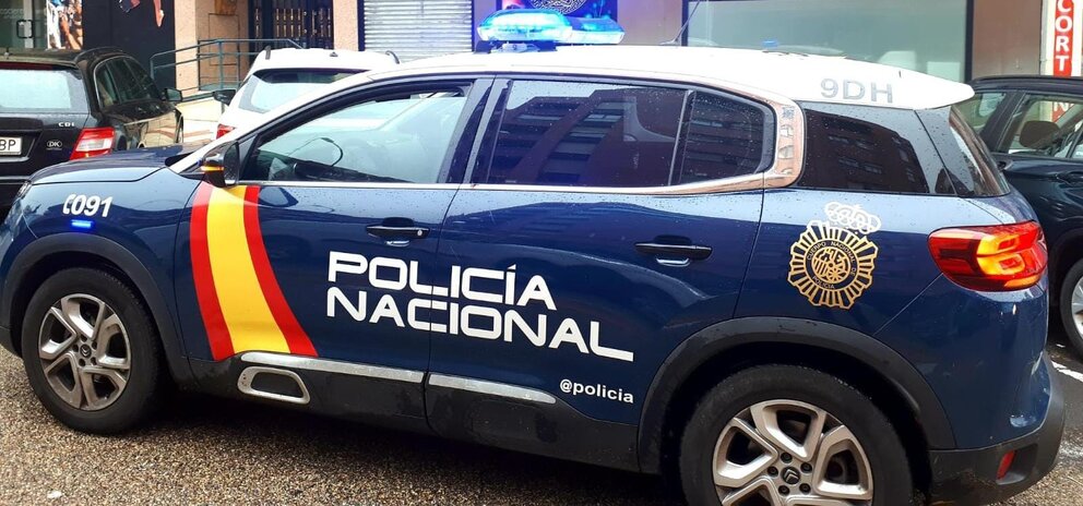 EuropaPress_4065705_vehiculo_policia_nacional