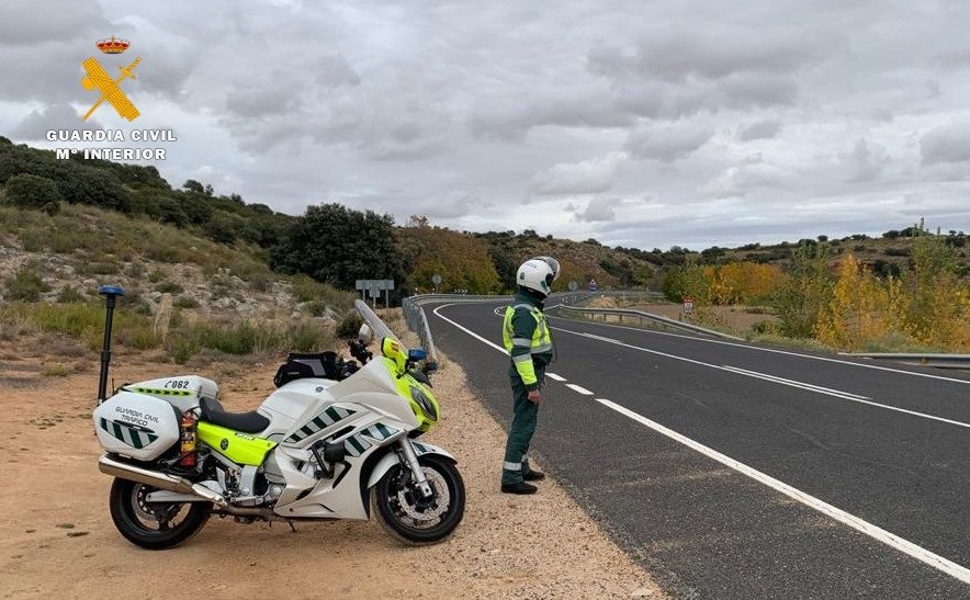 EuropaPress_4351040_guardia_civil_trafico