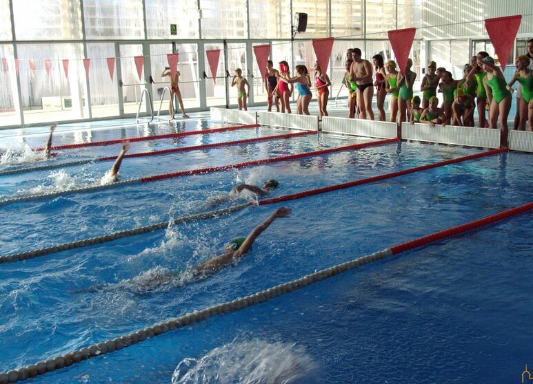 EuropaPress_4545124_diputacion_ciudad_real_financia_40000_euros_escuelas_natacion_pueblos