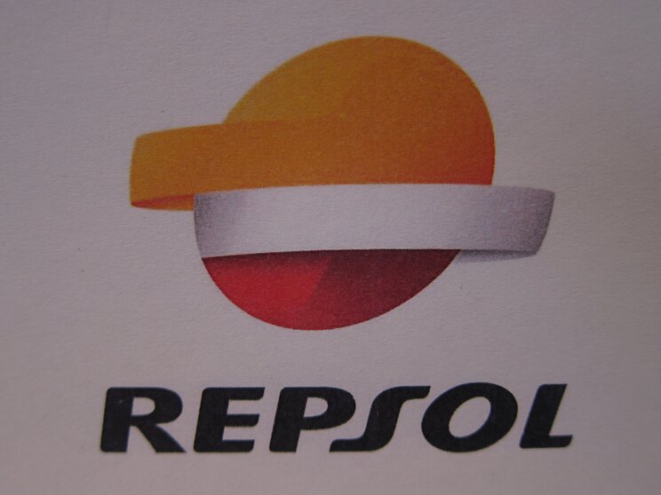 EuropaPress_2216072_logo_repsol