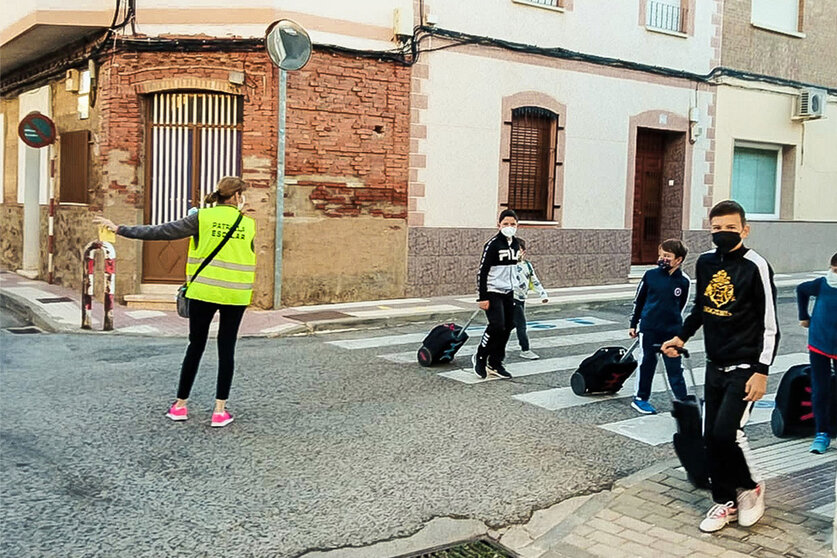 Imagen de archivo de estas rutas seguras hacia los colegios rabaneros