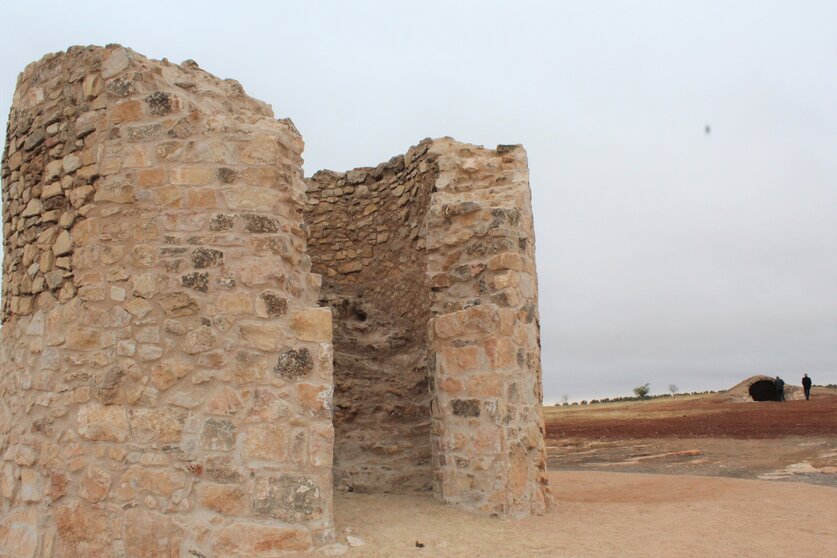 EuropaPress_4804392_fundacion_iberdrola_iluminara_ruinas_molinos_viento_campo_criptana