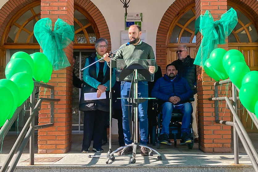 El alcalde, anunciado la inminencia en las señaliaciones 'Espacios Libres de Humo'