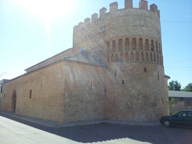 Iglesia Parroquial de Santa María de las Angustias de Arenas de San Juan. Fuente: es.wikipedia.org