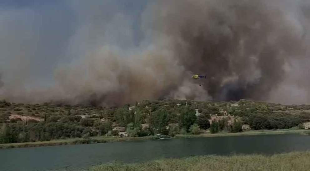 Incendio en las Lagunas de Ruidera. Fuente: niusdiario.es