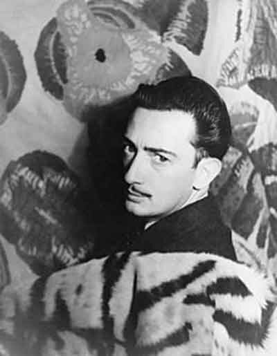 Dalí fotografiado por Carl Van Vechten (1939). Fuente: es.wikipedia.org