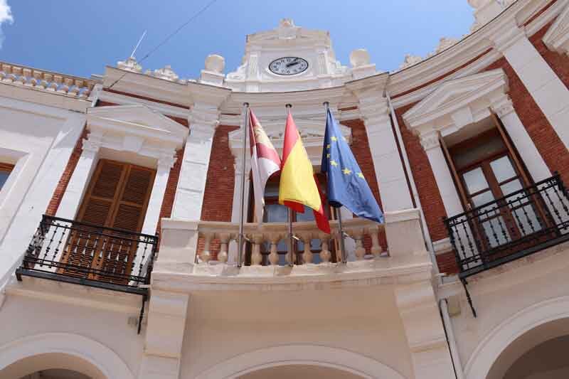 Ayuntamiento de Manzanares.