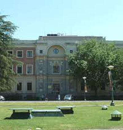 Fachada principal del Archivo Histórico Nacional de España.

                                                                                    Fuente: commons.wikimedia.org