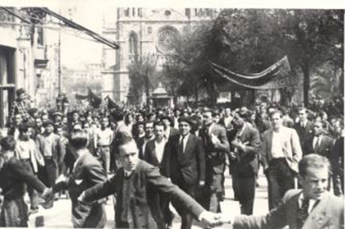 Primeras manifestaciones del 1º de mayo.

                                                                        Fuente: federacion.republicanos.info